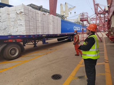 连云港外理 以高效装卸服务，助推港口营商环境优化升级